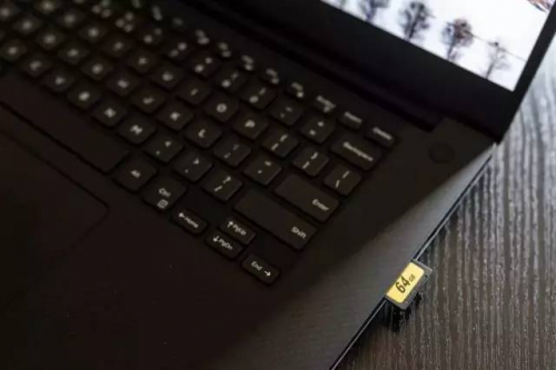 初春购机正当时，高性能XPS 15限时直降3000元，值得入手