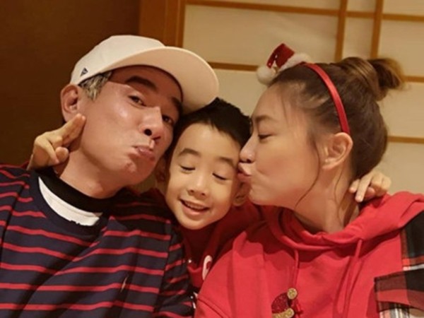 Jasper原来是隔代遗传！应采儿妈妈照片曝光一看脸秒懂