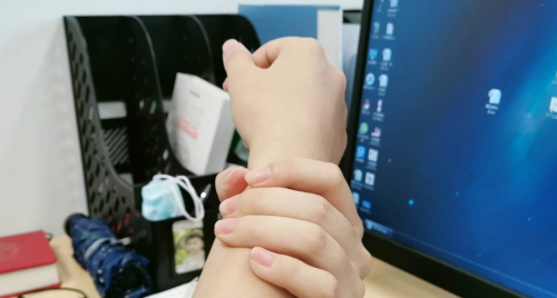 老字号的新“玩意”，面膜质地，还能止痛，这样的膏贴你见过吗？