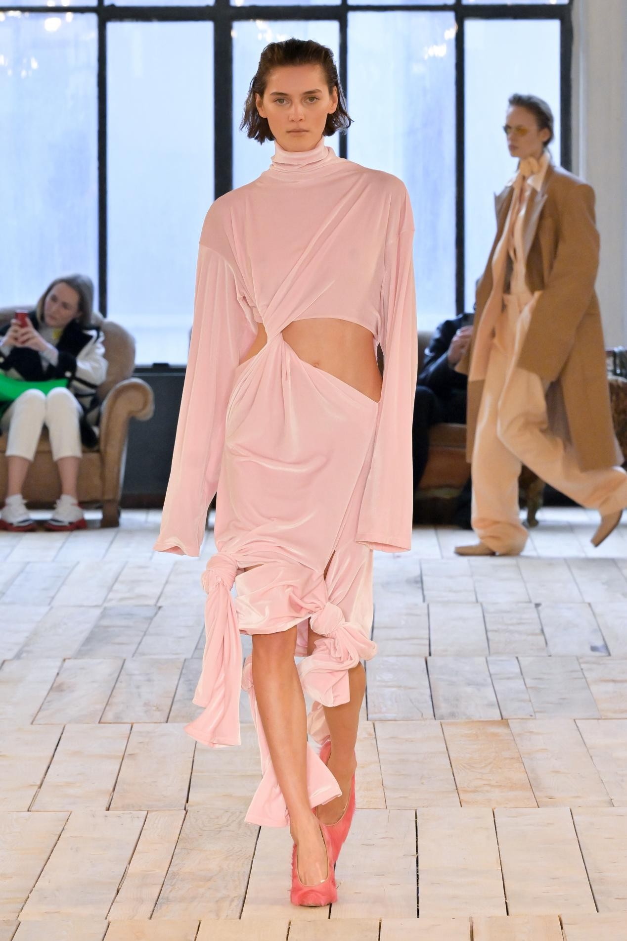 SPORTMAX 2023秋冬系列：华服内外尽显不羁灵魂